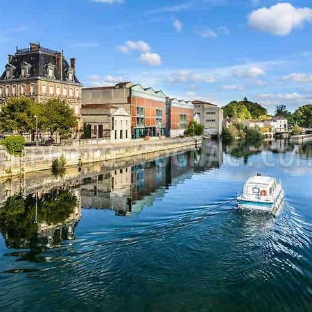 Maison Cosy Avec Parking Gratuit Jarnac Exterior photo
